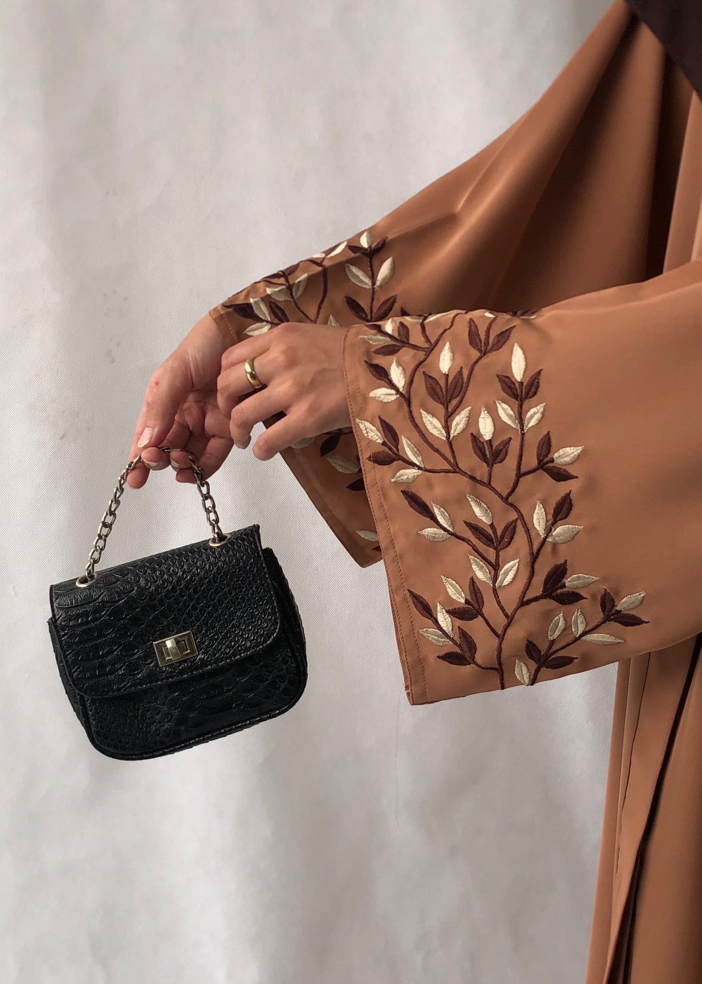 Embroidery Abaya : Duniya (FREE HIJAB)