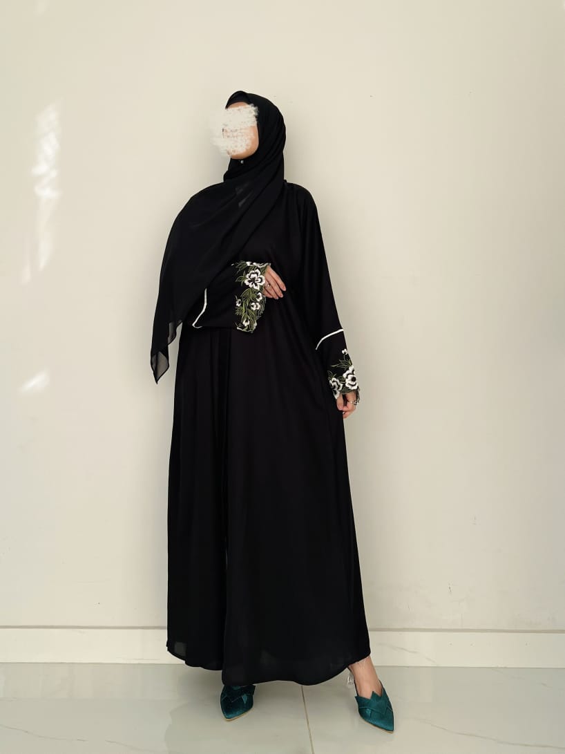 Meerub Abaya (FREE HIJAB)